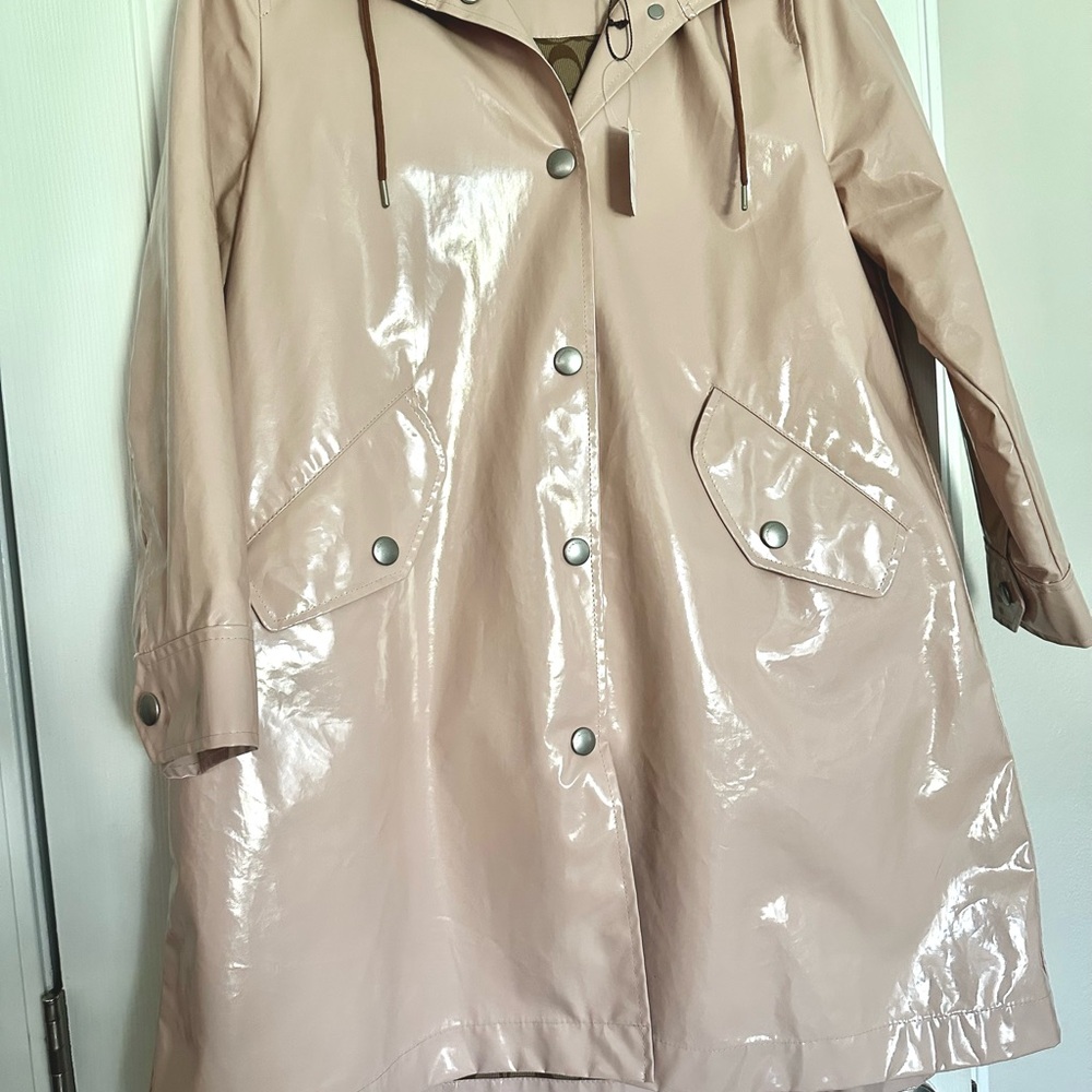 Coach Patent Pink (looks tan but really pink) Women’s Raincoat Size Large